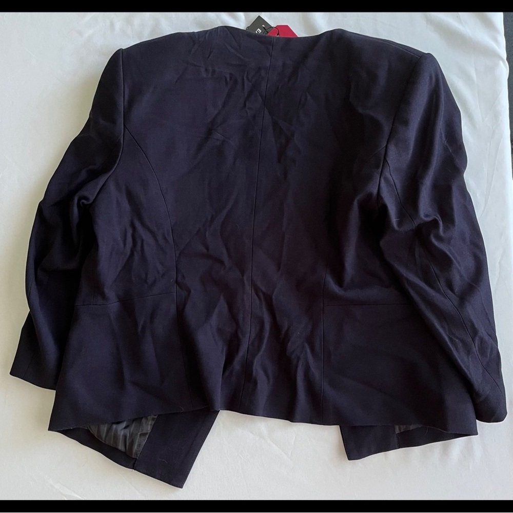 ✨ 4x HP ✨ Navy ✨ Collarless Cropped Zip-Pocket Blazer ✨ - Picture 7 of 7